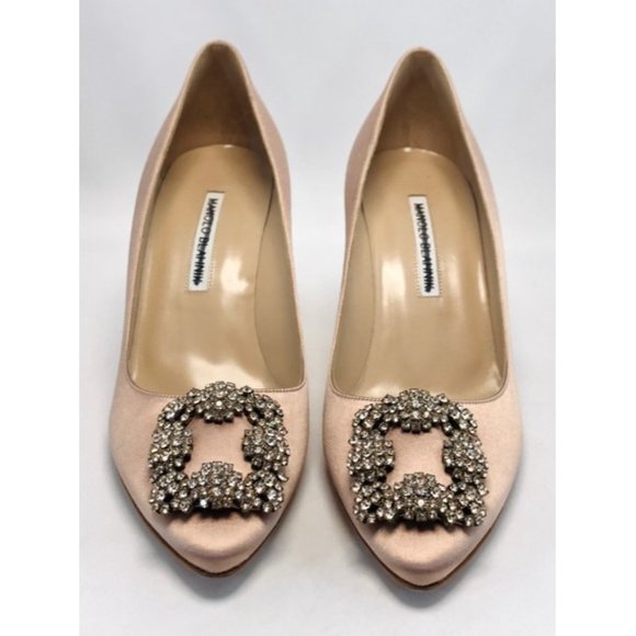 MANOLO Blahnik Champagne Hangisi 70mm Crystal Embellished Pumps - Picture 5 of 11